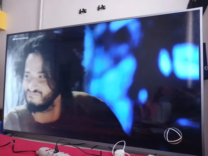 Vendo TV 70 polegadas