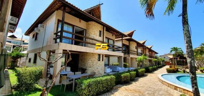 ALUGA-SE CASA CONDOMÍNIO FECHADO ANUAL CAMBOINHA (Apenas 30m do Mar!) REF: CA0196