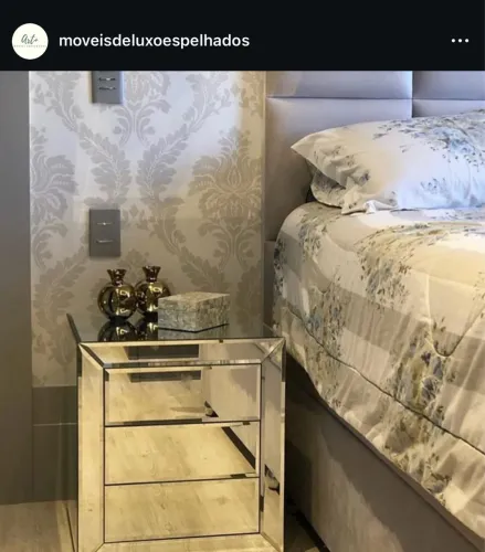 Mesa de cabeceira- Criado Mudo espelhado ( também fabricamos sob medida)