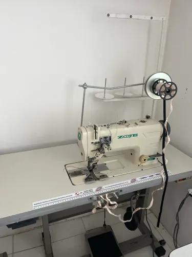Pespontadeira Industrial adaptada para lingerie