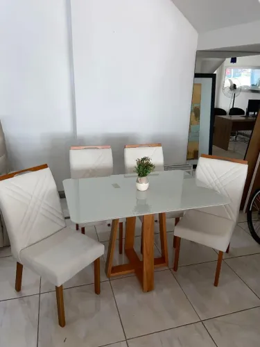 CONJUNTO DE MESA EMILY C/4 CADEIRAS SIMONE