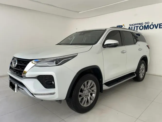 Toyota Hilux SW4 SRX 4X4 2.8 TDI 16V Dies. Aut. 2024