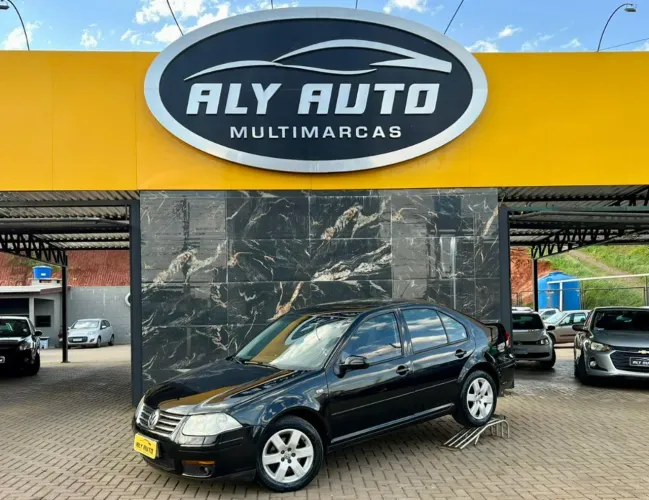 Volkswagen Bora 2.0/ 2.0 Flex 8V Aut. 2009