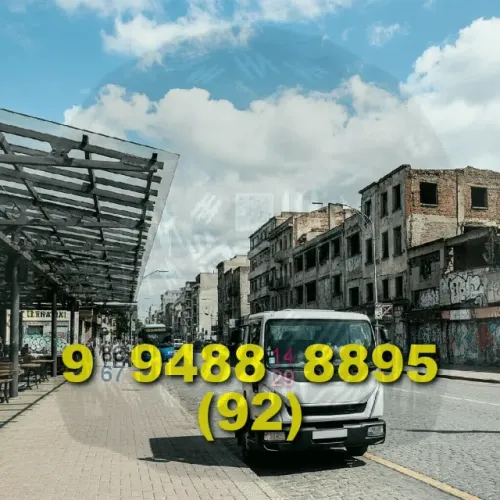 Frete Bau com serviços de qualidade e pontualidade em Manaus! Contato na descrição.