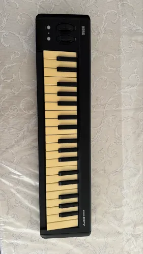 Controlador midi 37 teclas