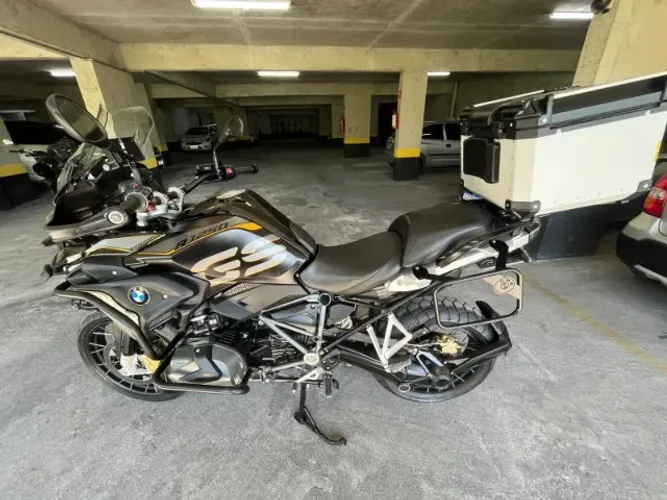 GS 1250 PREMIUM EXCLUSIVE MUITO NOVA SEM DETALHES 