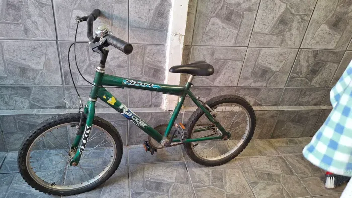 Bicicleta infantil 6 a 10 anos 