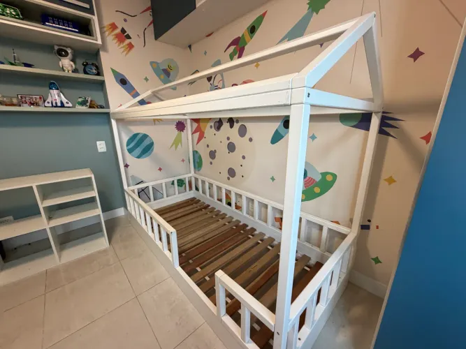 Cama Montessoriana Casinha Infantil Branca - Solteiro