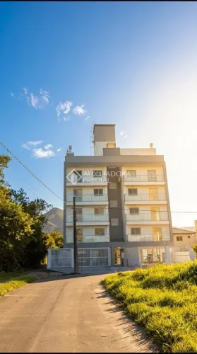 Apartamento com vista para o Cambirela em Nova Palhoça