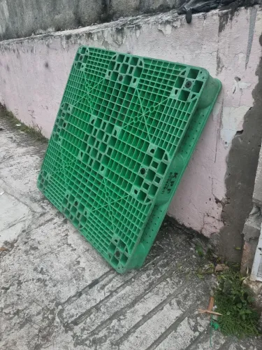 Palete de Plastico Reforçado