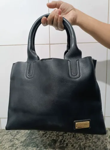 Bolsa Feminina Grande com Várias Divisórias 