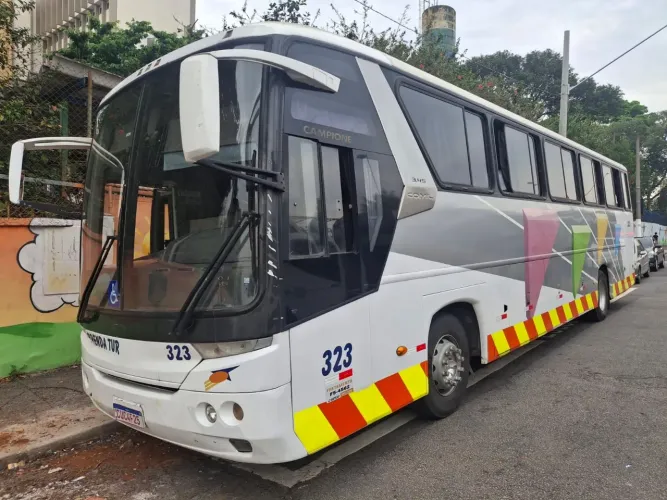 VENDO ÔNIBUS MERCEDES-BENZ O-500 - COMIL CAMPIONE 3.45 - ANO 2008 