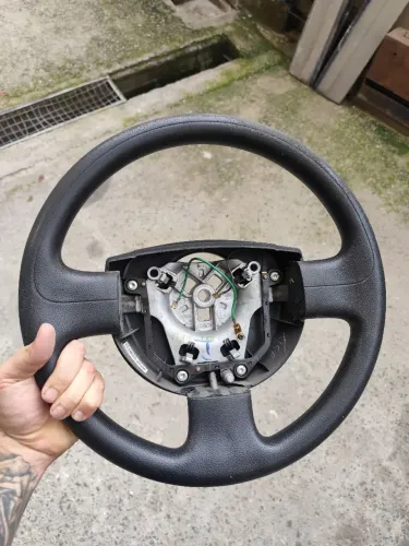 Volante Ford Fiesta e EcoSport modelo com airbag