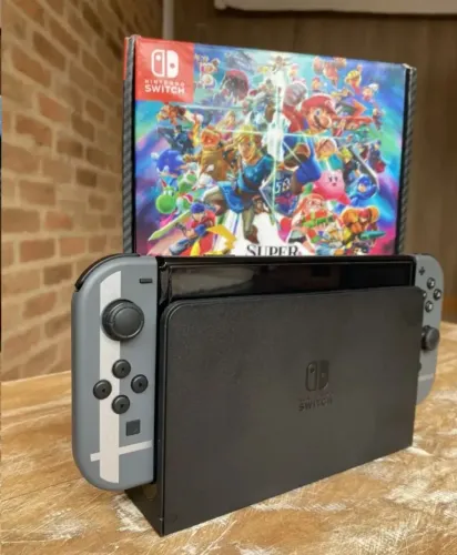 Nintendo Switch Oled Edição Super Smash Bros Cor Cinza Cinza (Usado)