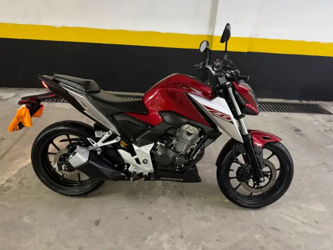 Honda CB300f 2026