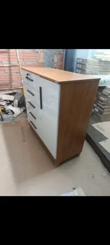 Cômoda 5 gavetas com chave