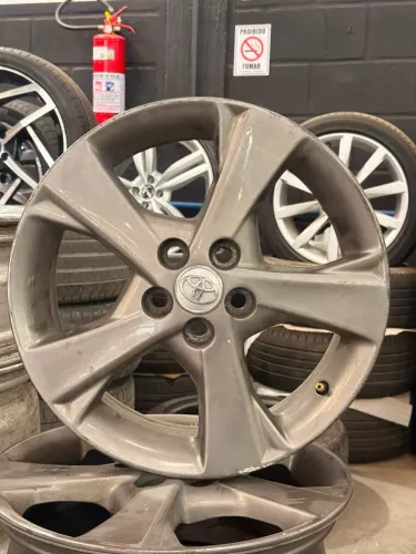 Rodas 16 Toyota Corolla XEI