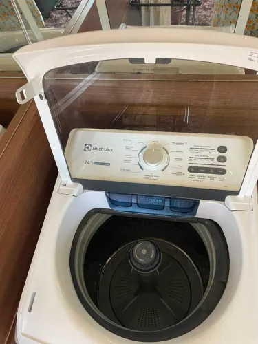 Máquina de Lavar Electrolux 14kg Essential Care 