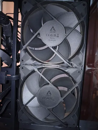 Ventiladores ARTIC P14PRO-140MM (3X)