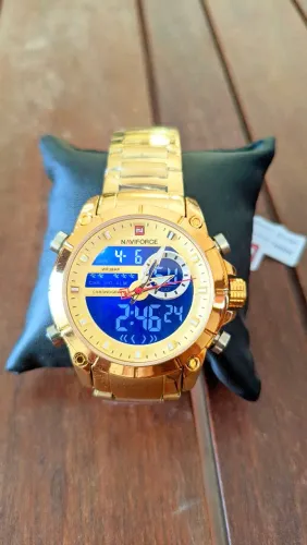 Relógio Dourado Naviforce (Digital e Analógico)