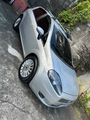 Fiat Punto Attractive Italia 1.4 F.flex 8V 5P 2012