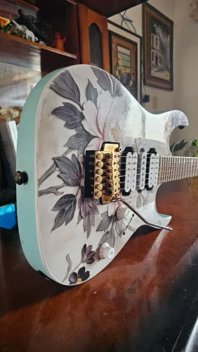 Guitarra Ibanez Custom
