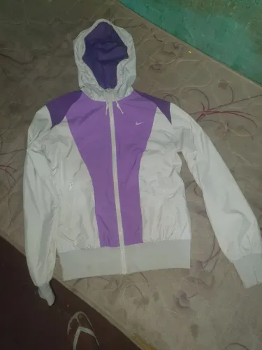 Corta Vento Nike Feminina Usada!