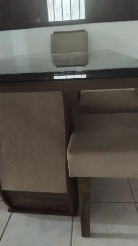 Vendo mesa de seis lugares