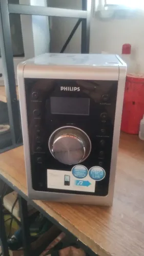 RADIO PHILIPS MODELO MCM 285/55 SEM CAIXAS NÃO LIGA