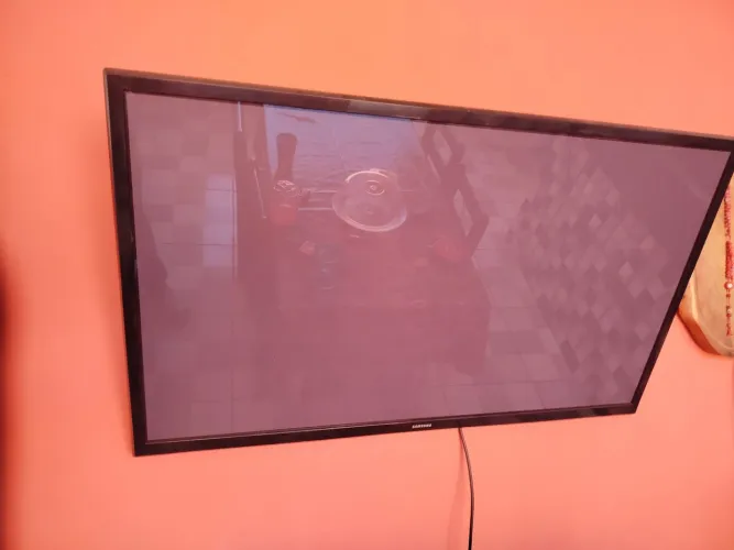 TV Samsung 51 . Televisão com tela de Plasma (séries F4000, F4500 ou F4900).