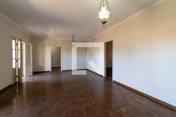 CASA RESIDENTIAL em Campinas - São Paulo, Nova Campinas