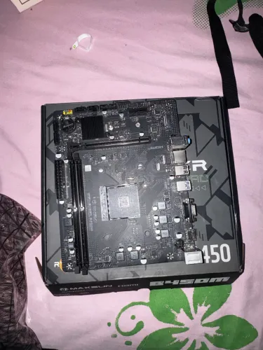 Placa mãe B450M