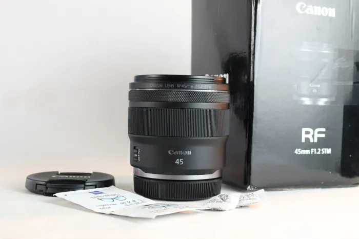 Canon RF 45mm STM
