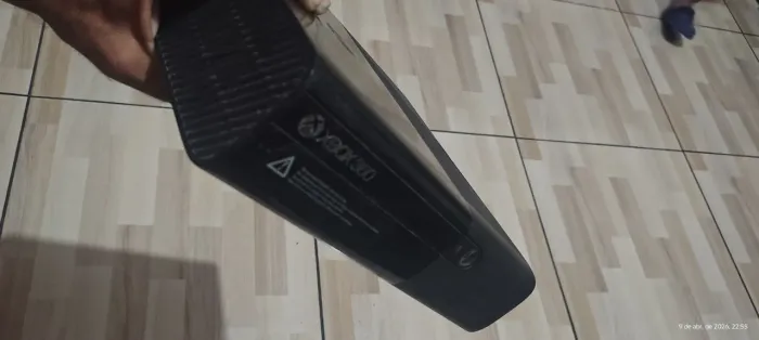 Xbox 360 super slim vendo ou troco