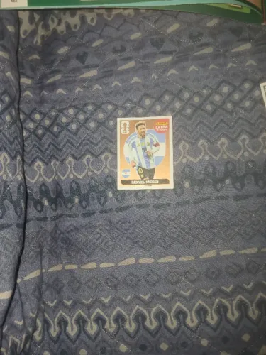 Figurinha extra legend do messi bronze 80 Reais