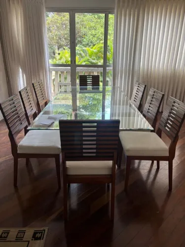 Mesa de jantar 8 lugares