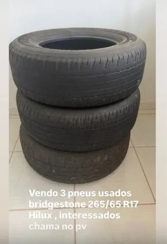 3 Pneus Bridgestone 265/65 R17 Usados para Hilux ?