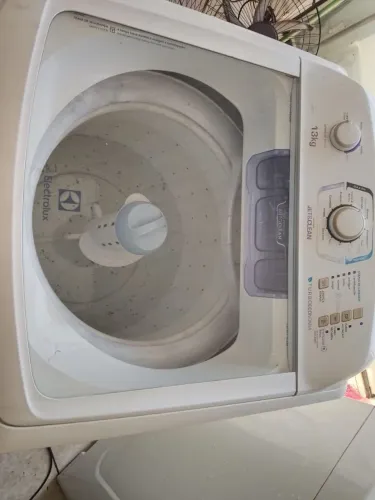 Vende uma máquina de lavar Electrolux 13kg 