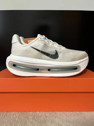 Tênis Nike Vomero Premium Pale Ivory Jade Horizon 38BR (ORIGINAL)