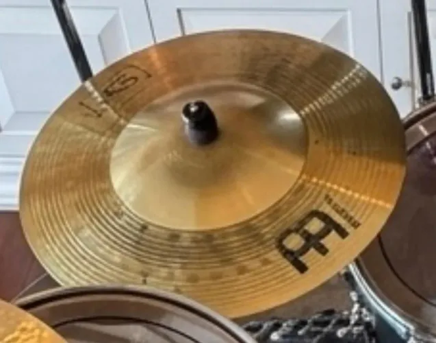 Prato de bateria 18" Meinl HCS Big Bell Ride