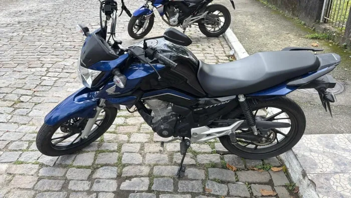 Titan 160
