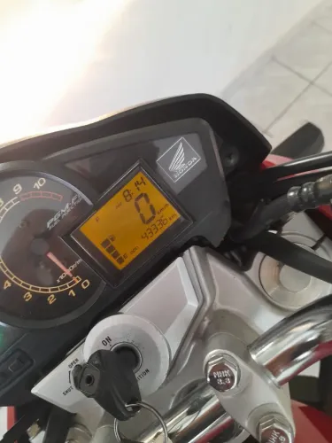 Vendo moto.