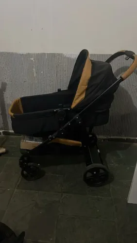 Carrinho + bebê conforto