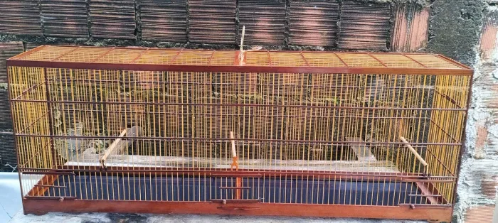 Gaiola arejador de 1,20 todo inteiro tala justa pra qualquer tipo de ave