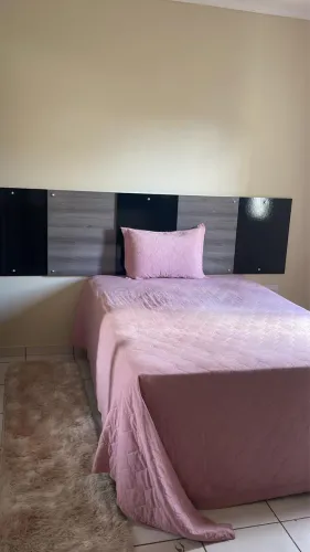 Rack com painel enorme mais cabiceira 