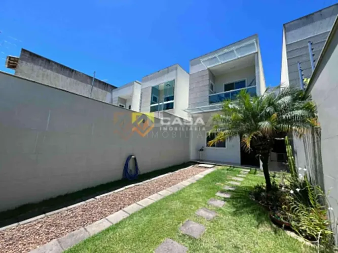 Lindíssima casa duplex 3 quartos com 2 suítes em Manguinhos