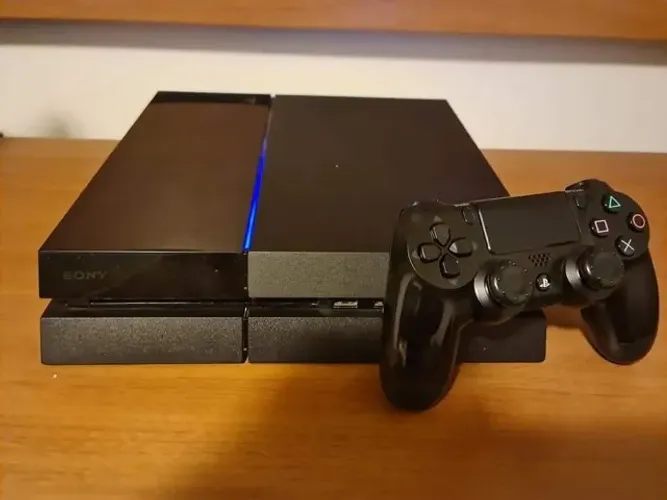 Ps4 + 1 controle + jogo