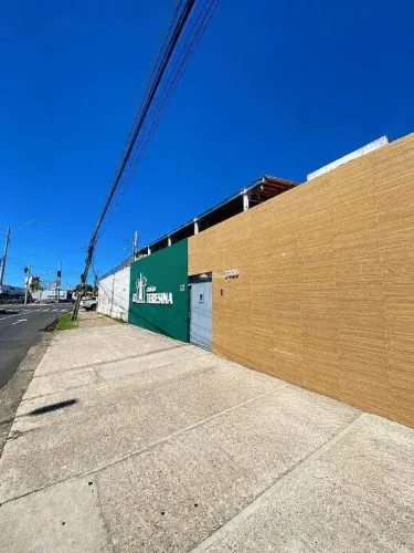 PONTO COMERCIAL COM DUAS VAGAS DE GARAGEM NO CENTRO/SUL