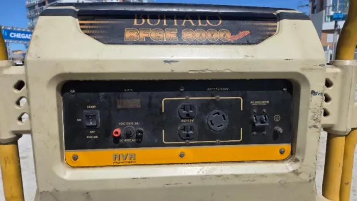 Gerador Buffalo 8KVA a gasolina - Perfeito estado - R$ 3.450,00