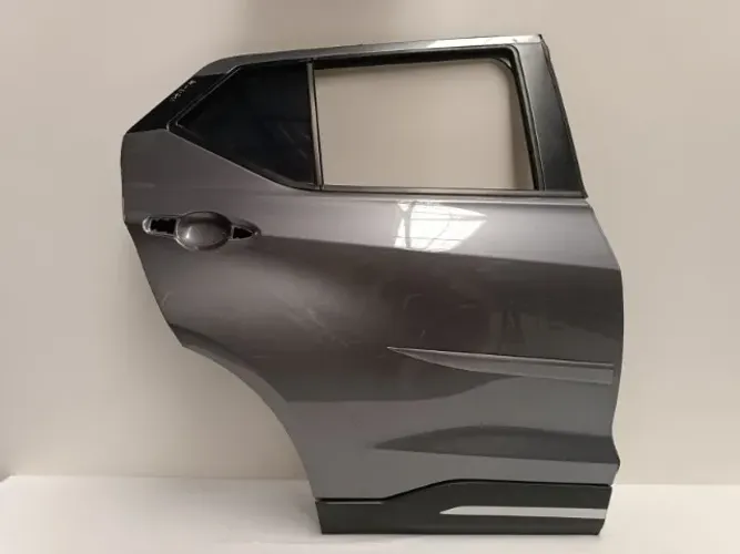 Porta Traseira Nissan Kicks 2016 A 2024 | Lado Direito - Usada/Original #Chumbo
